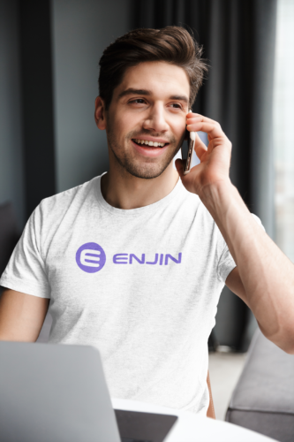 man-white-tshirt-enjin